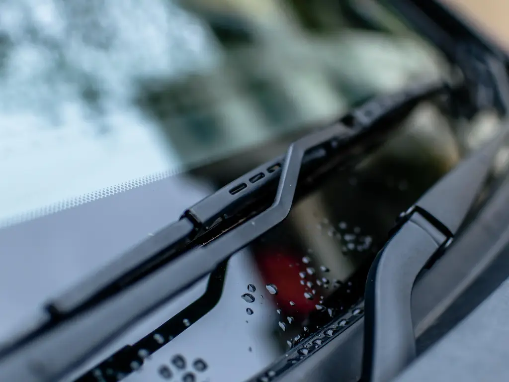 Are OEM Wiper Blades Better or Just More Expensive? Performance vs. 料金