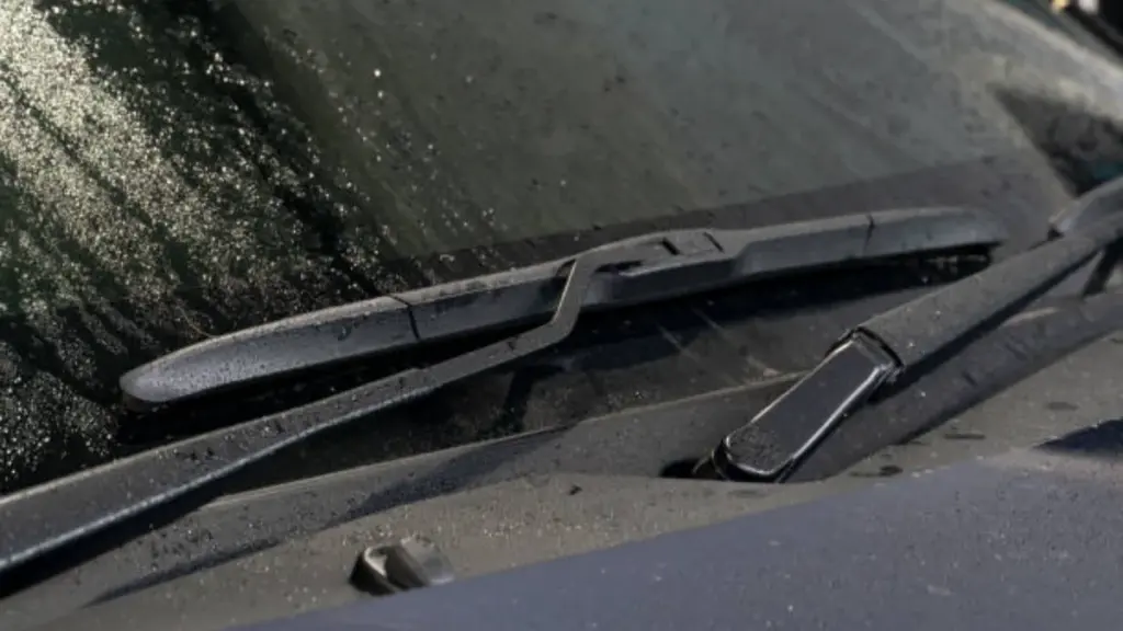 parts of a windshield wiper 2
